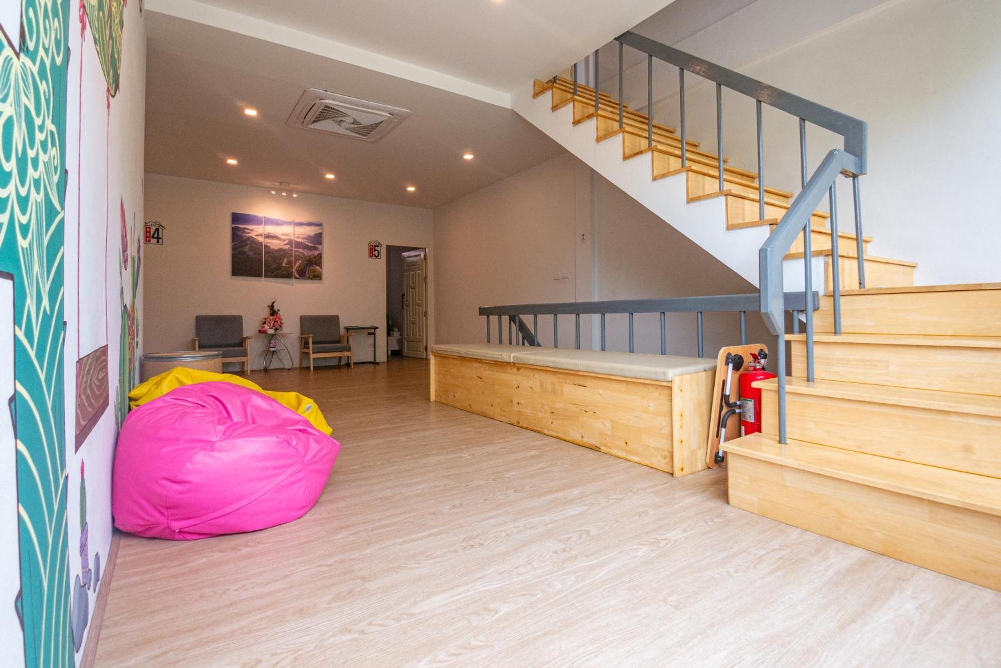 Paknap Hostel Нан Экстерьер фото